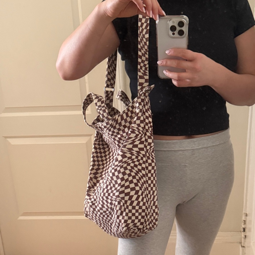 BAGGU Brown and White Checkered Tote - Picture 6 of 7